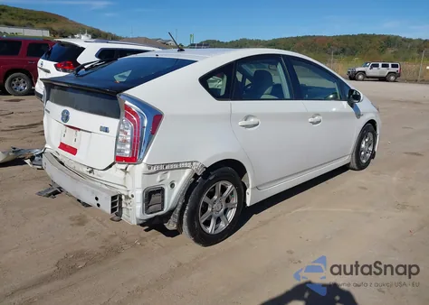 2012 Toyota Prius Two z USA, uszkodzony, nr VIN JTDKN3DU2C1558505